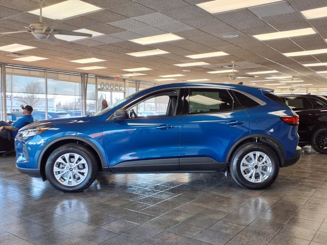 Certified 2023 Ford Escape Active image 3