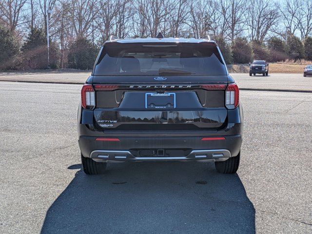Certified 2025 Ford Explorer Active w/ Active Comfort Package image 4