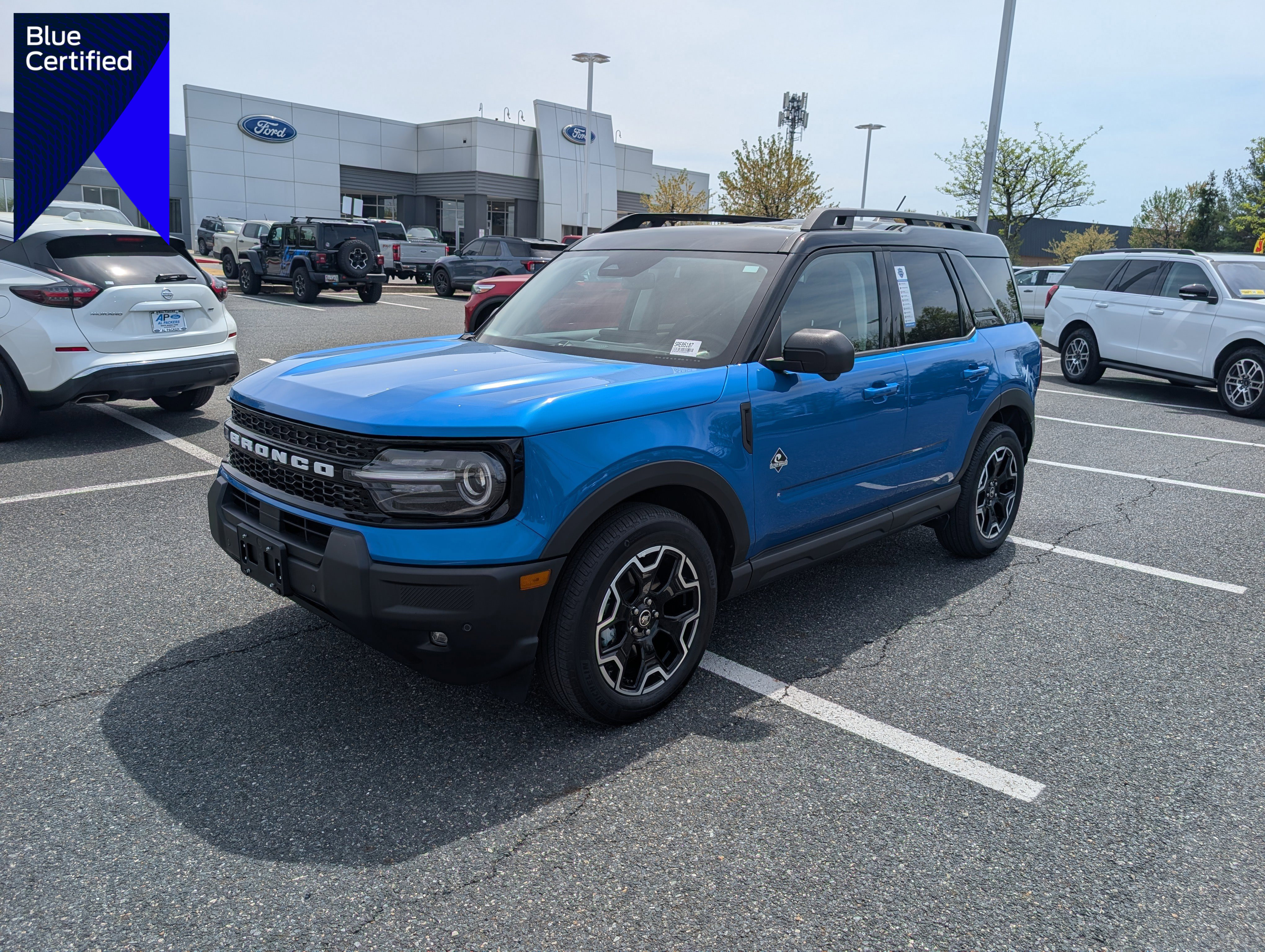 Certified 2025 Ford Bronco Sport Outer Banks w/ Outer Banks Tech Package+ image 1