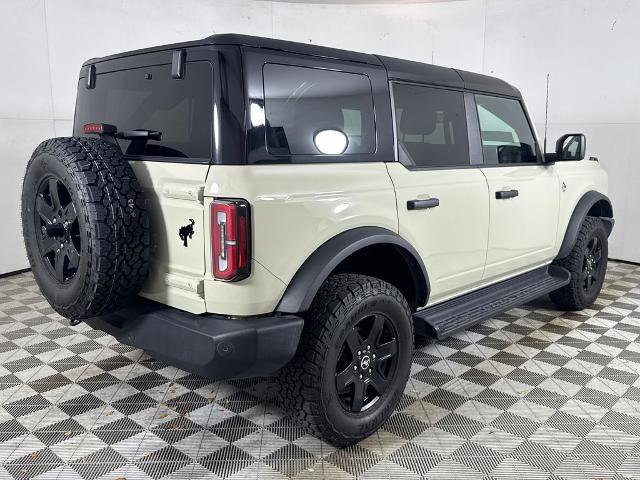Certified 2025 Ford Bronco Outer Banks w/ Black Appearance Package AWD/4WD image 4
