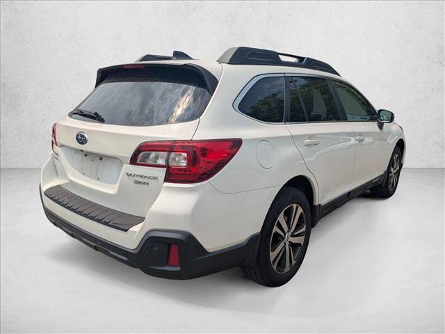 Used 2018 Subaru Outback 3.6R Limited AWD/4WD image 5