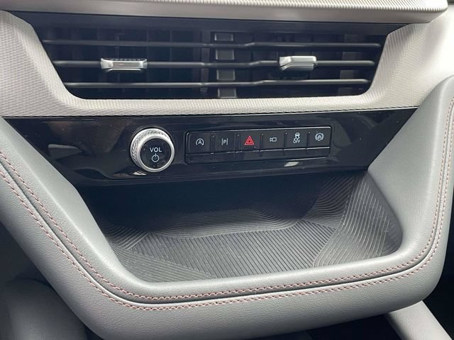 Certified 2026 Ford Explorer Active RWD image 6