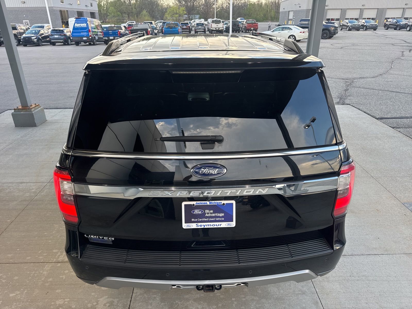 Certified 2020 Ford Expedition Limited w/ Equipment Group 301A AWD/4WD image 4