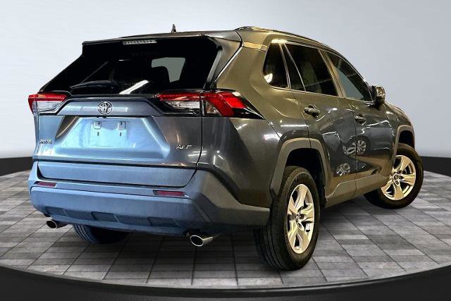 Used 2020 Toyota RAV4 XLE image 13