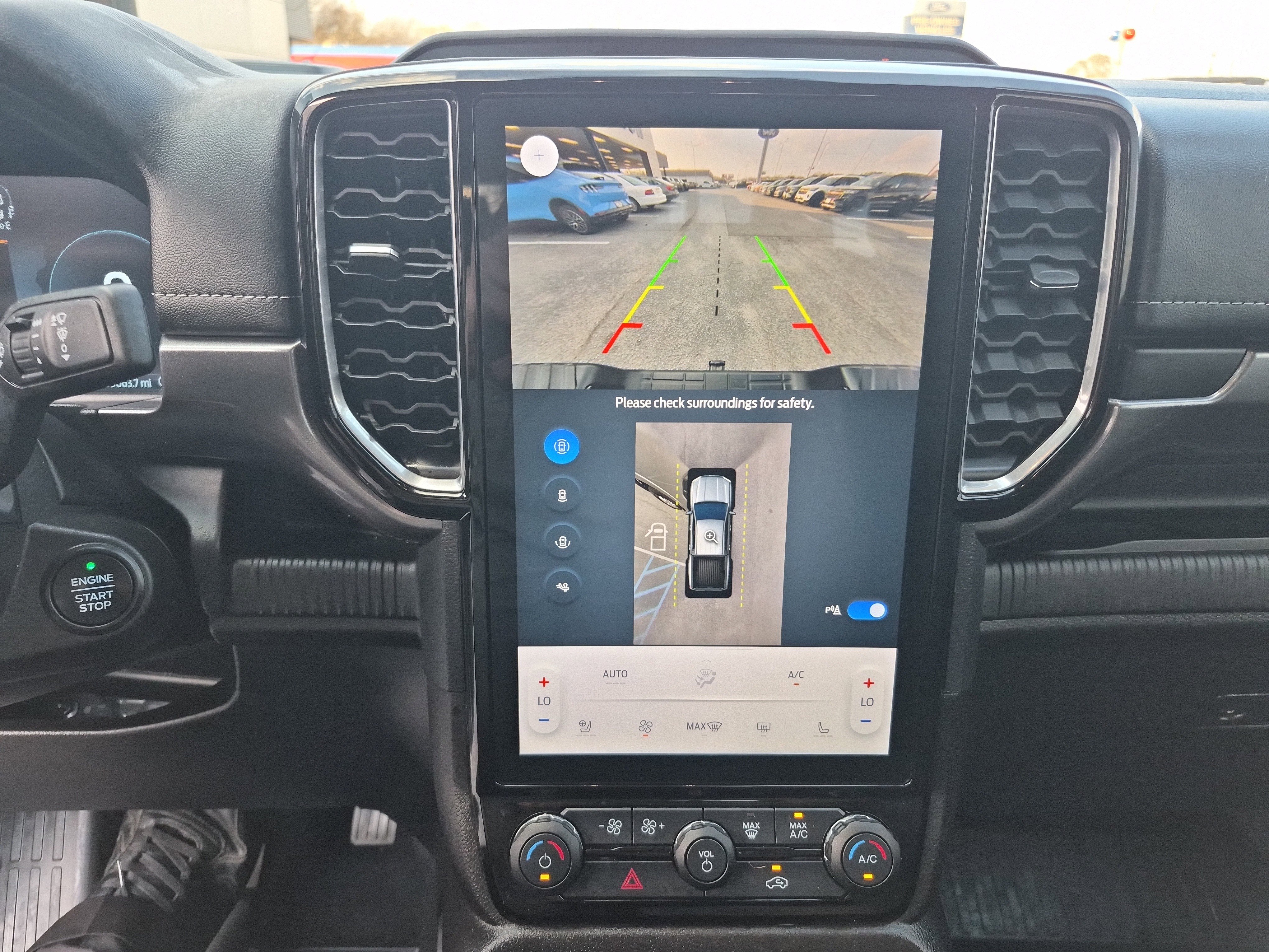 Certified 2024 Ford Ranger Lariat w/ Trailer Tow Package image 38