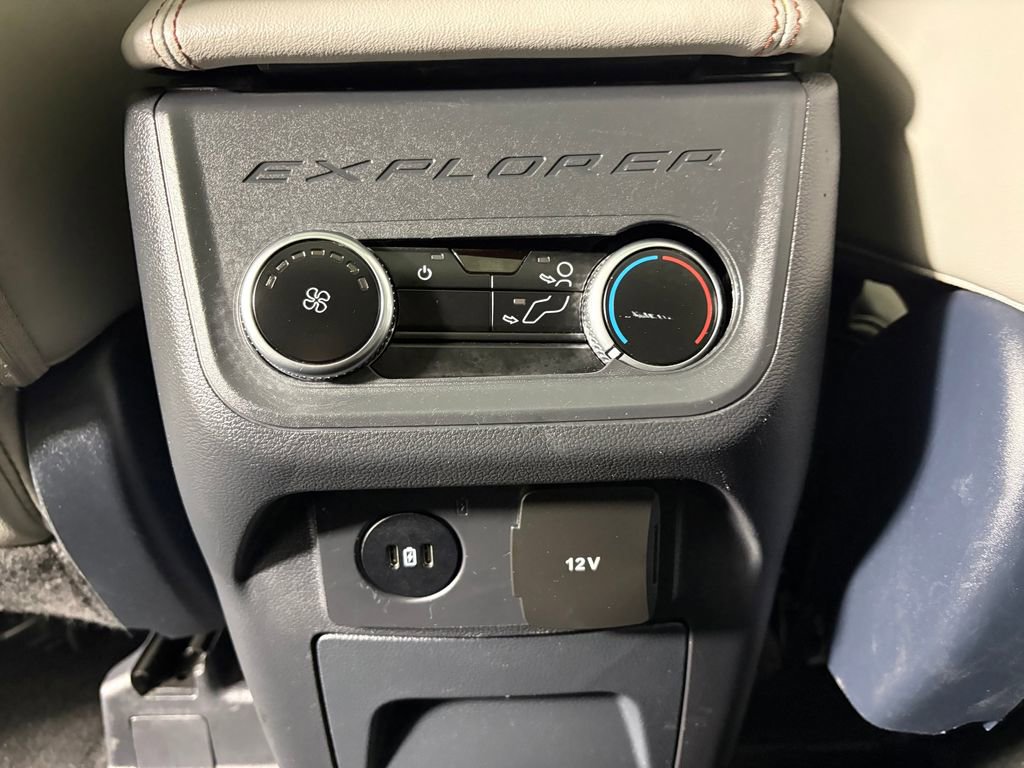 Certified 2025 Ford Explorer Active w/ Active Comfort Package AWD/4WD image 31