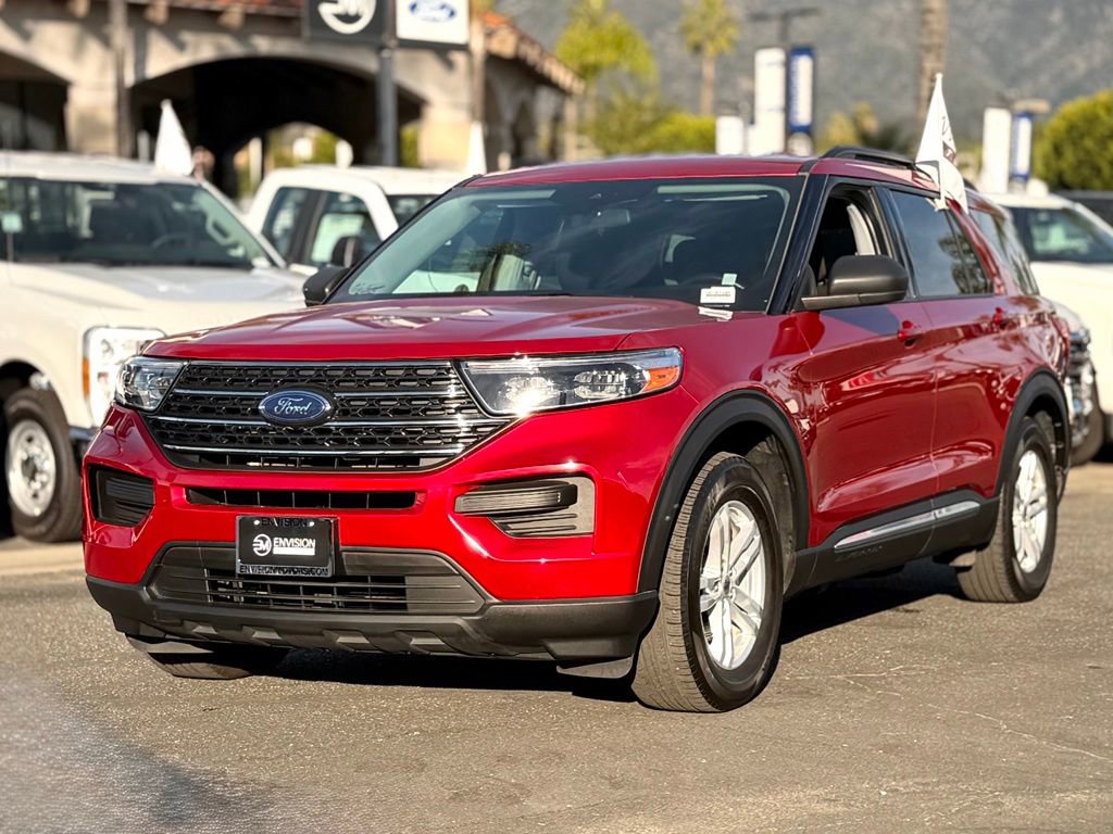Certified 2022 Ford Explorer XLT image 4
