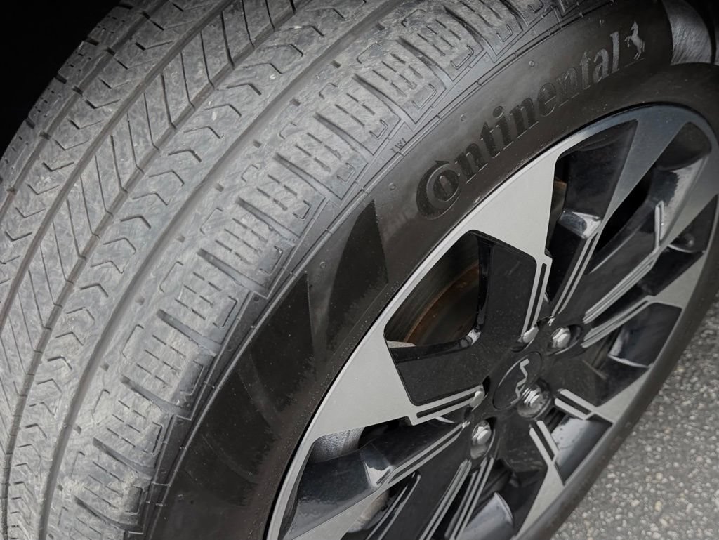 Used 2024 Kia Carnival EX FWD image 15
