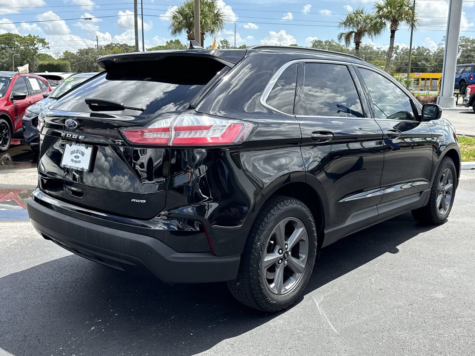 Certified 2022 Ford Edge SEL w/ Sport Appearance Package AWD/4WD image 5