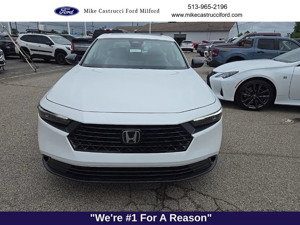 Used 2025 Honda Accord SE image 2
