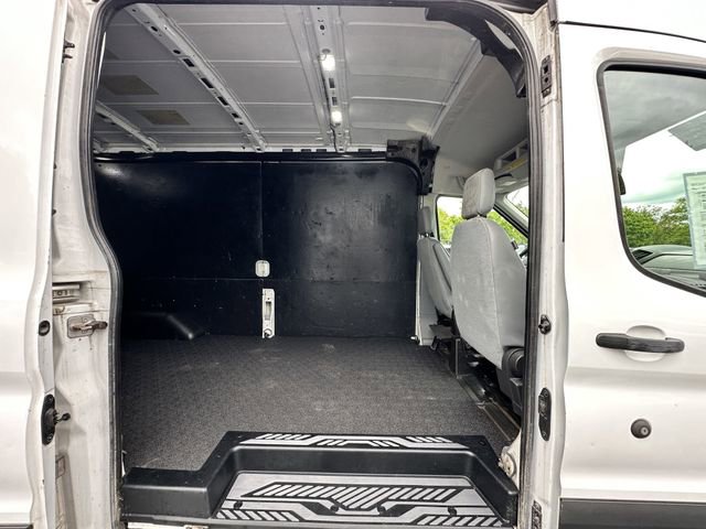Certified 2019 Ford Transit 150 148 Medium Roof RWD image 18