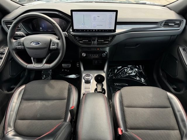 Certified 2024 Ford Escape ST-Line w/ Tech Pack #1 AWD/4WD image 13