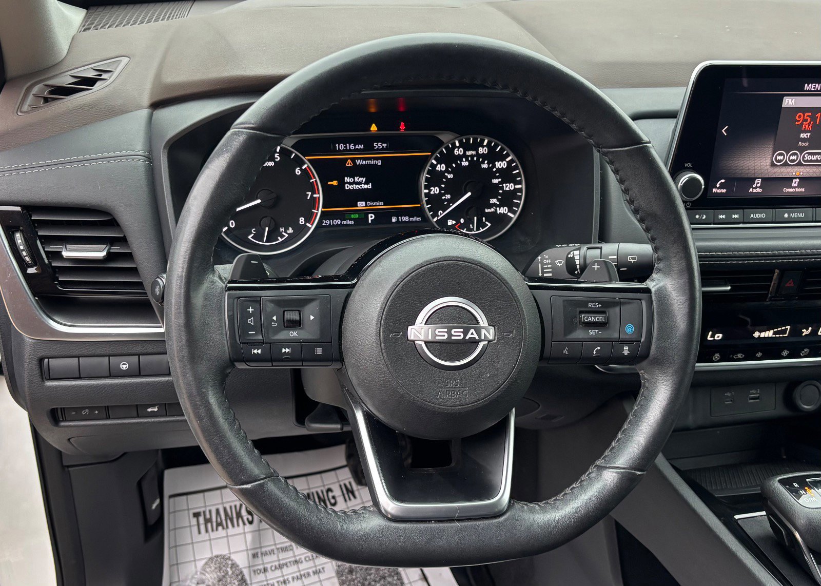 Used 2023 Nissan Rogue SV w/ SV Premium Package image 30