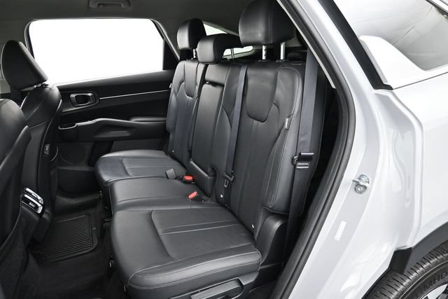 Used 2025 Kia Sorento S FWD image 28
