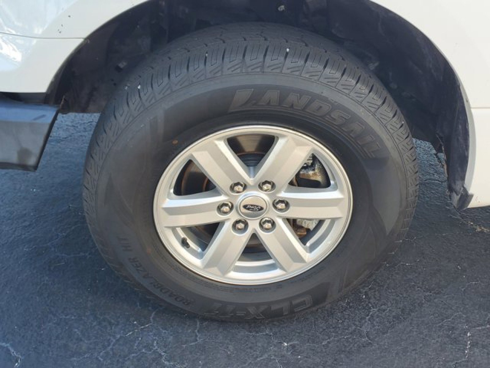 Certified 2019 Ford F150 XLT image 7