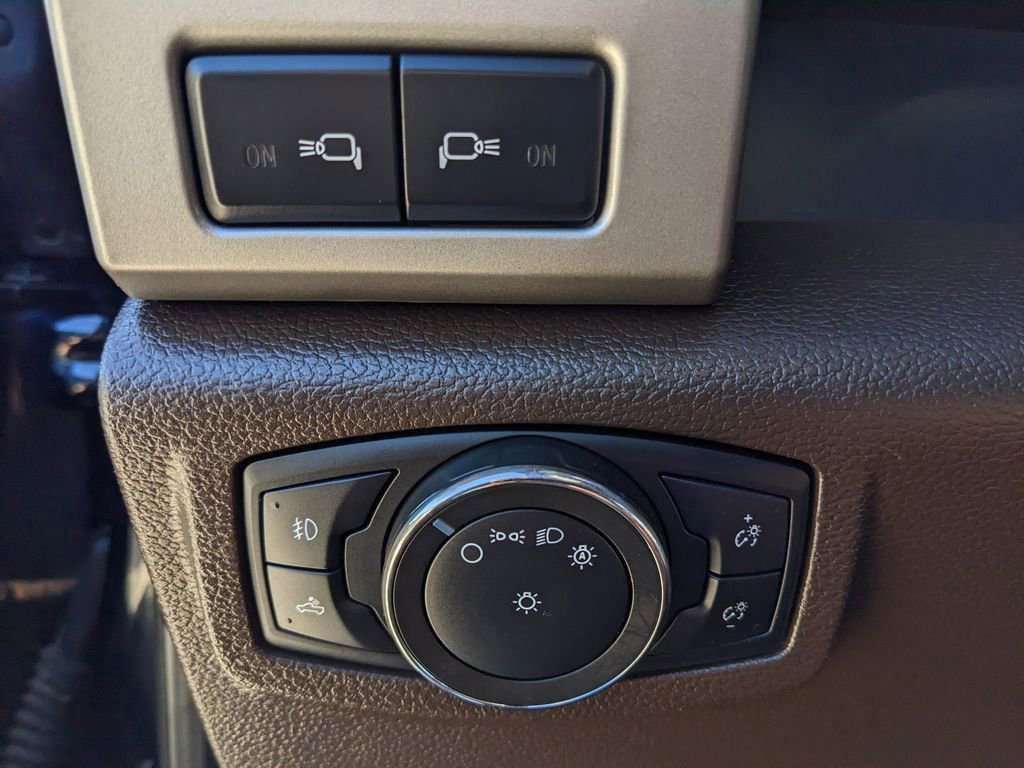 Certified 2022 Ford F250 King Ranch w/ FX4 Off-Road Package AWD/4WD image 17