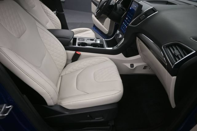 Certified 2023 Ford Edge Titanium w/ Equipment Group 301A AWD/4WD image 31