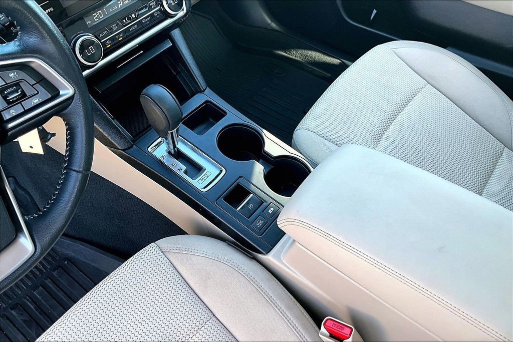 Used 2019 Subaru Outback 2.5i Premium image 15