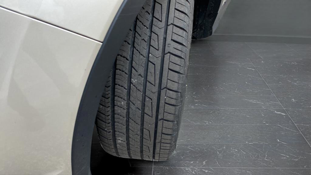 Certified 2017 Ford Escape Titanium image 39