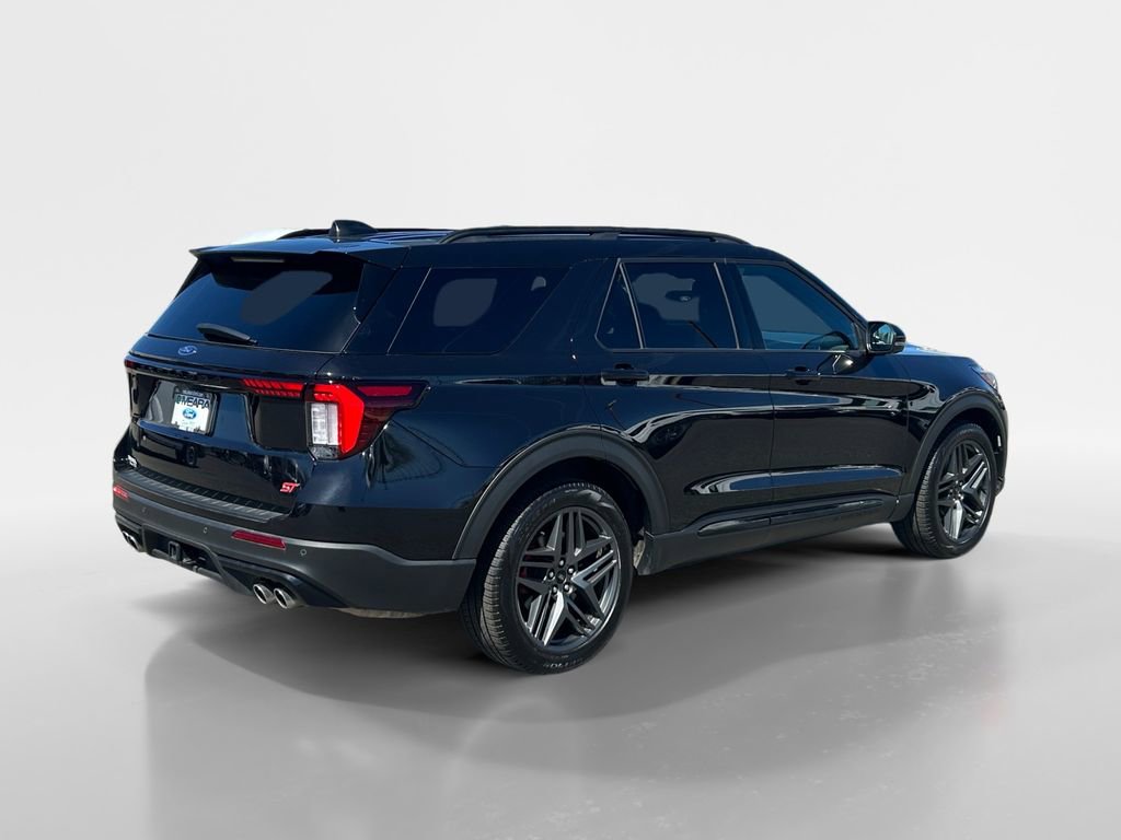 Certified 2025 Ford Explorer ST AWD/4WD image 5
