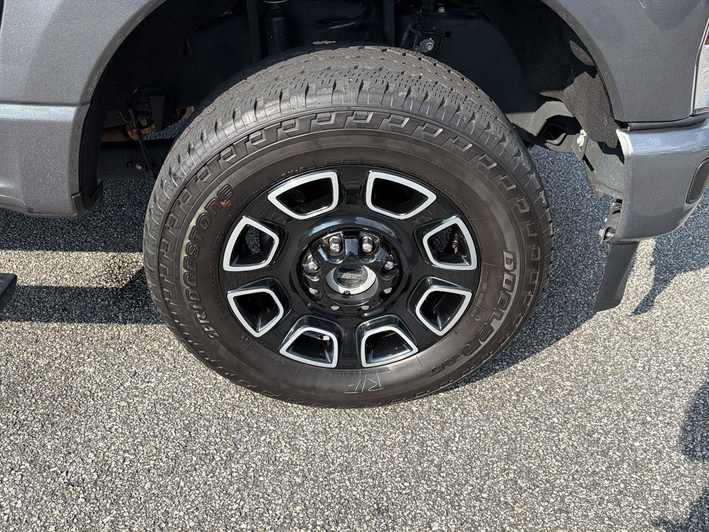 Certified 2025 Ford F250 Platinum w/ FX4 Off-Road Package AWD/4WD image 42