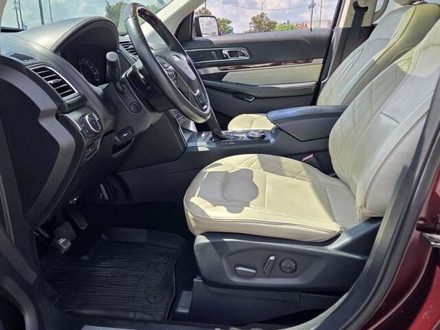 Certified 2019 Ford Explorer Platinum AWD/4WD image 5