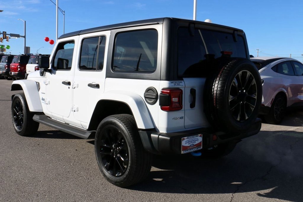 Used 2023 Jeep Wrangler Unlimited Sahara w/ Cold Weather Group image 7