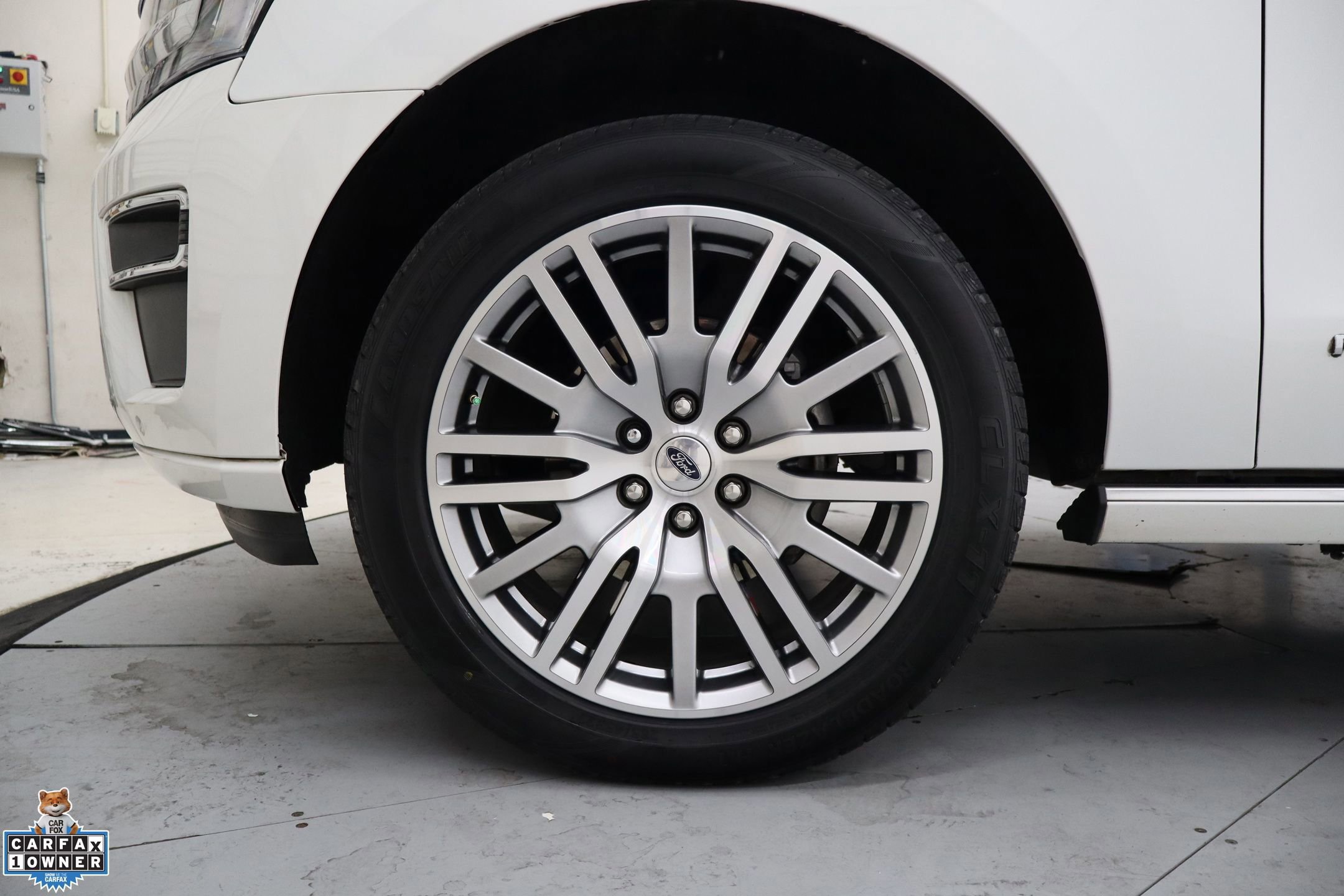 Certified 2023 Ford Expedition Platinum image 12