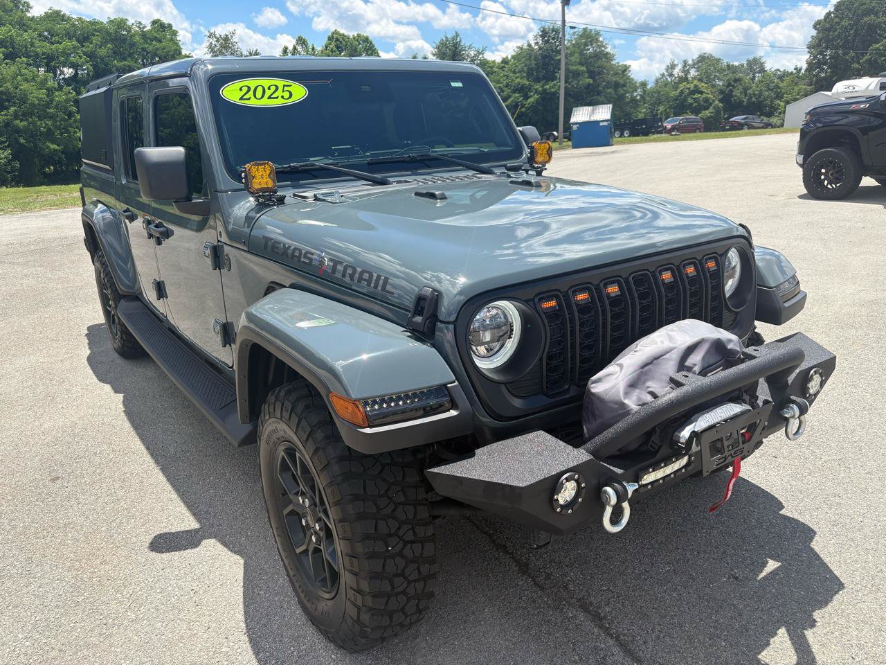 Used 2025 Jeep Gladiator Sport AWD/4WD video 1