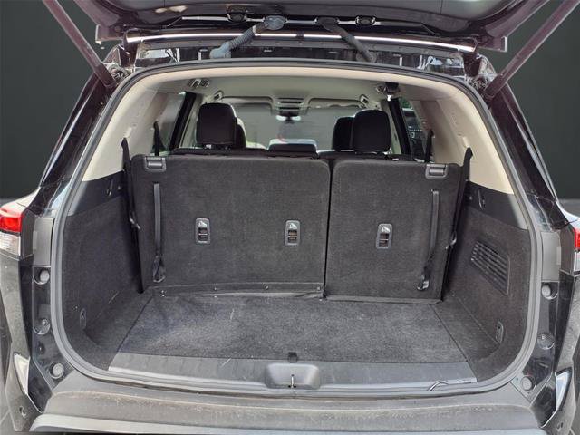 Used 2025 Nissan Pathfinder SV AWD/4WD image 21