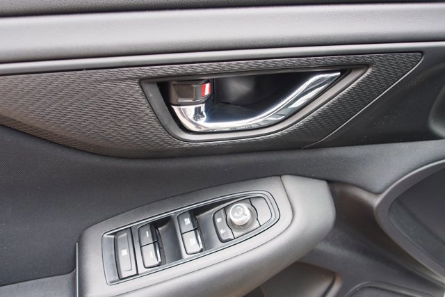 Used 2020 Subaru Outback Premium image 19