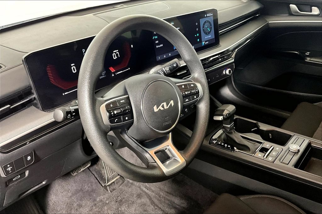 Used 2025 Kia K5 LXS FWD image 10