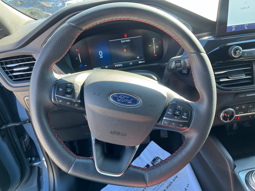 Certified 2025 Ford Escape ST-Line Select AWD/4WD image 17