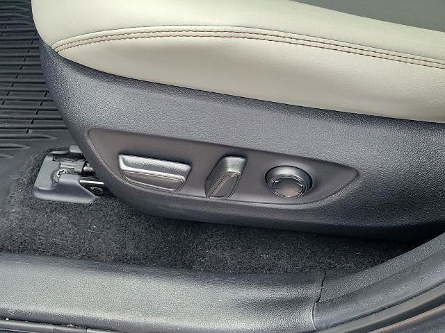 Used 2021 Toyota RAV4 XLE Premium image 22