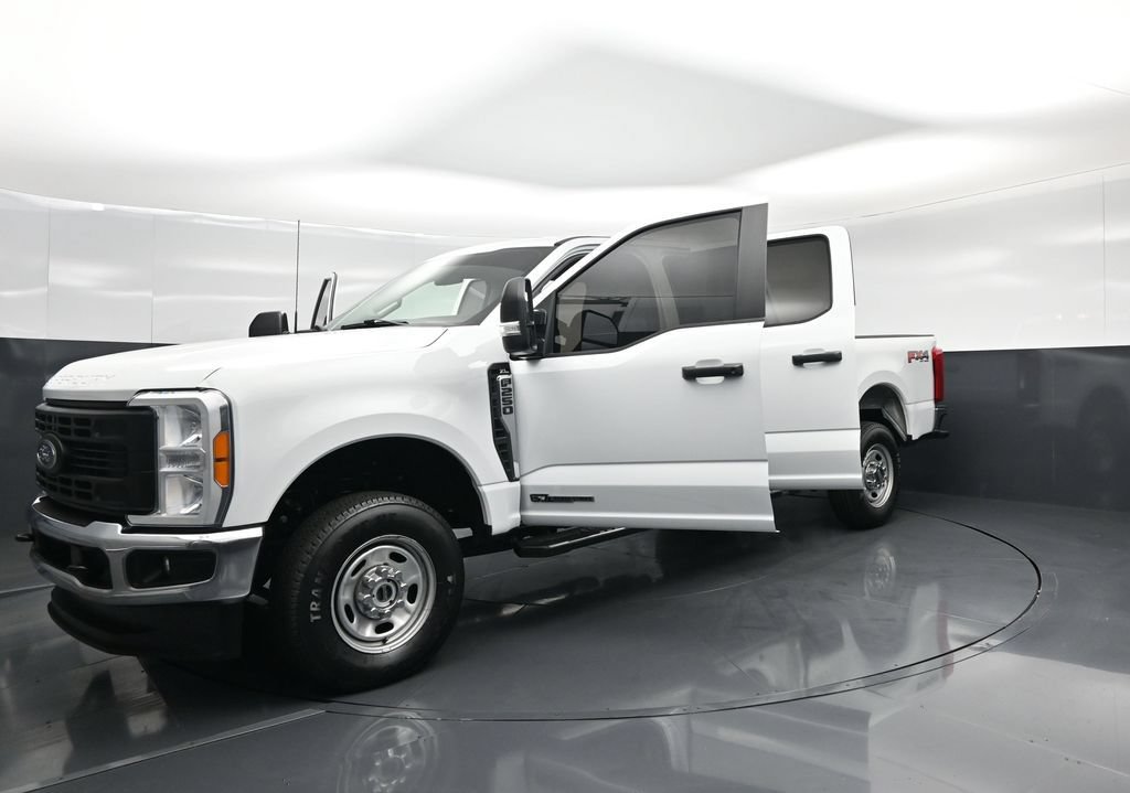 Certified 2023 Ford F250 XL w/ FX4 Off-Road Package AWD/4WD image 28