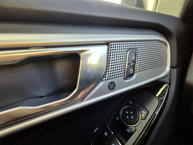 Certified 2024 Ford Explorer ST-Line w/ Class IV Trailer Tow Package image 12