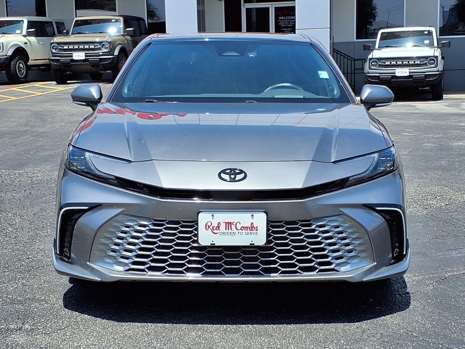 Used 2025 Toyota Camry XSE w/ Premium Package FWD image 2