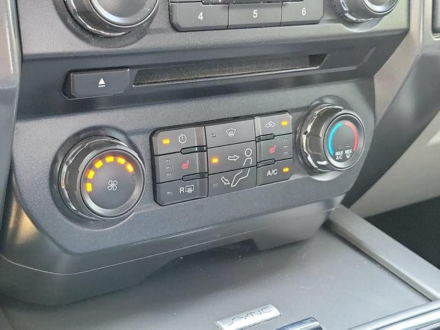 Certified 2018 Ford F250 XLT w/ XLT Premium Package AWD/4WD image 15