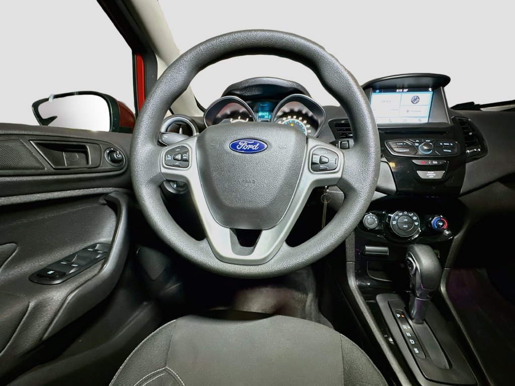 Certified 2018 Ford Fiesta SE w/ Equipment Group 201A FWD image 33
