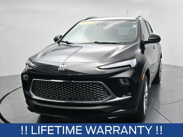 Used 2025 Buick Encore GX Avenir AWD/4WD image 3