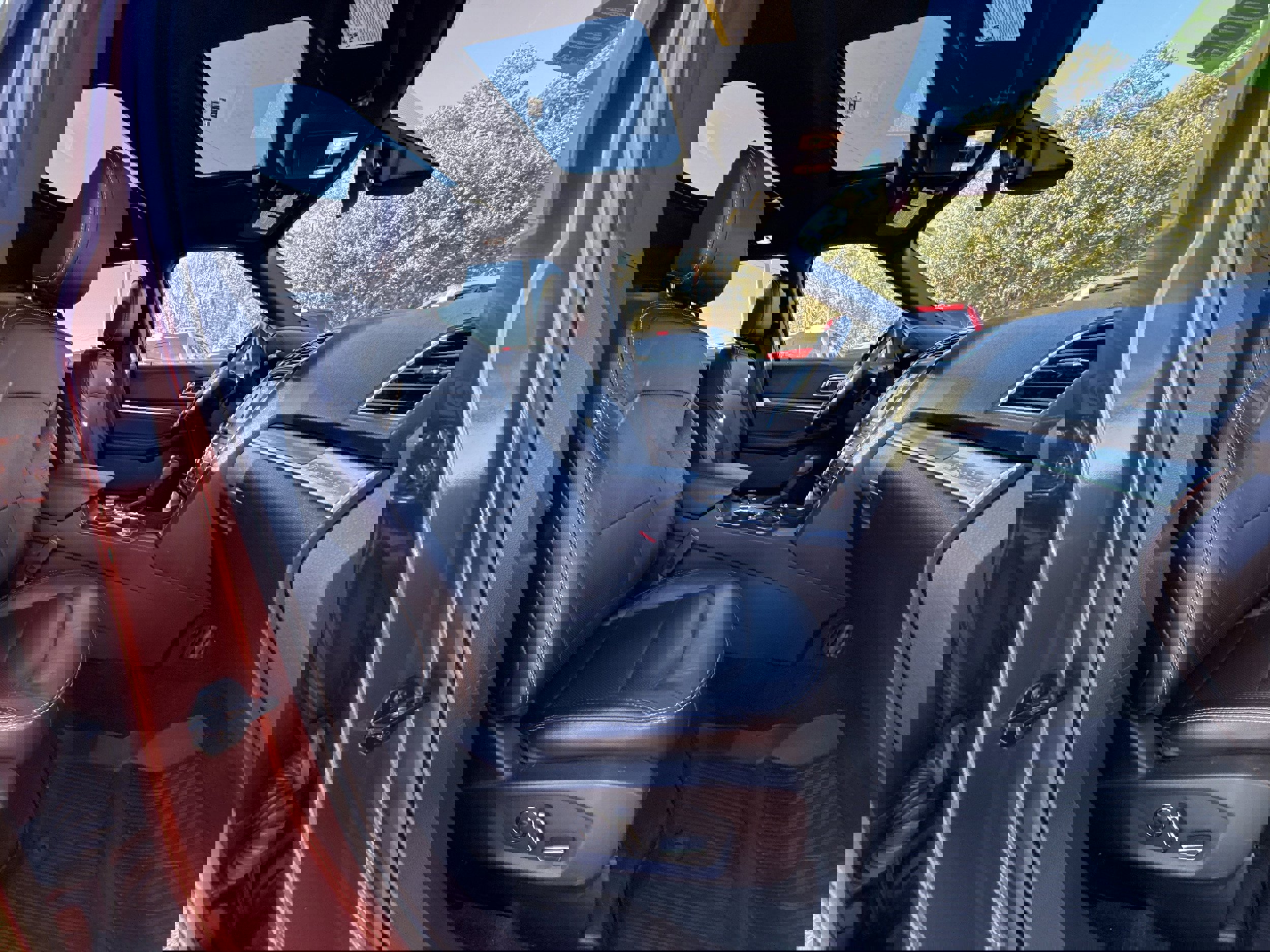 Certified 2018 Ford Explorer Limited w/ Equipment Group 301A image 11