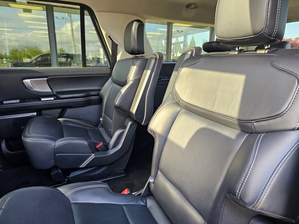 Certified 2025 Ford Expedition Max Platinum AWD/4WD image 13
