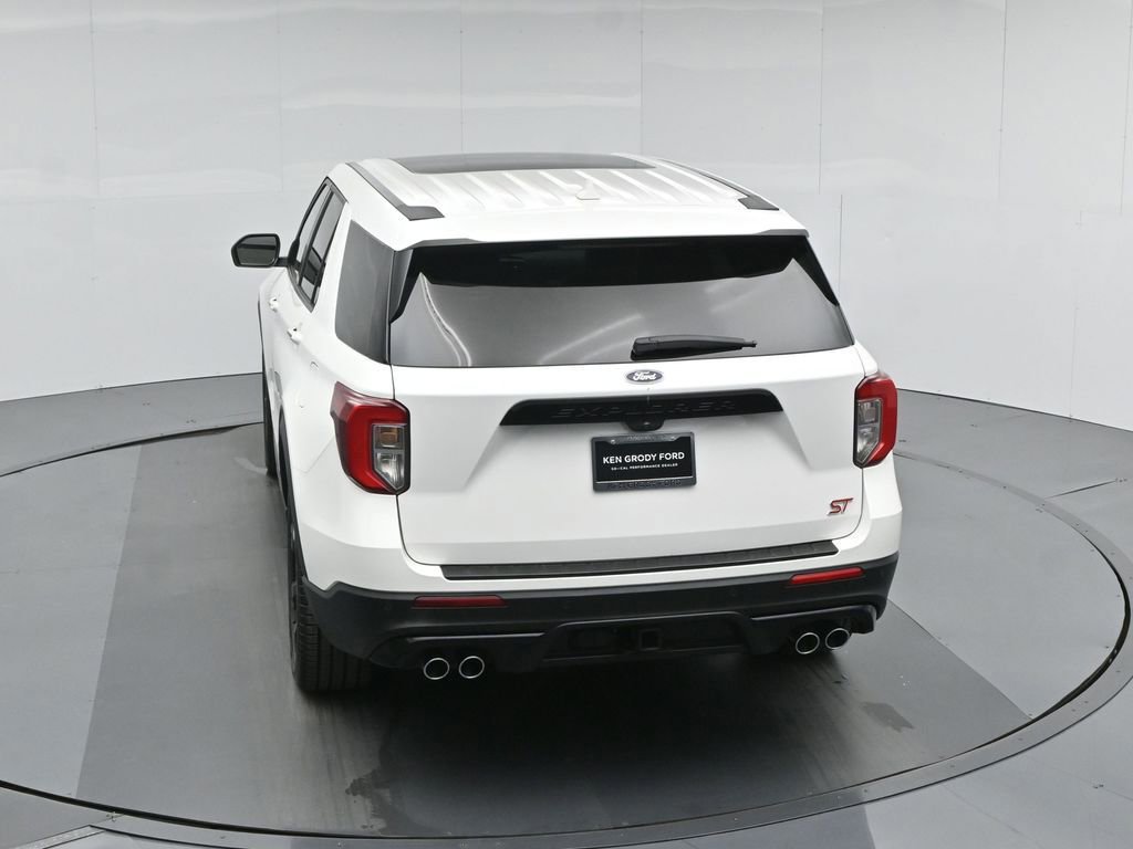 Certified 2022 Ford Explorer ST w/ ST Street Pack image 17