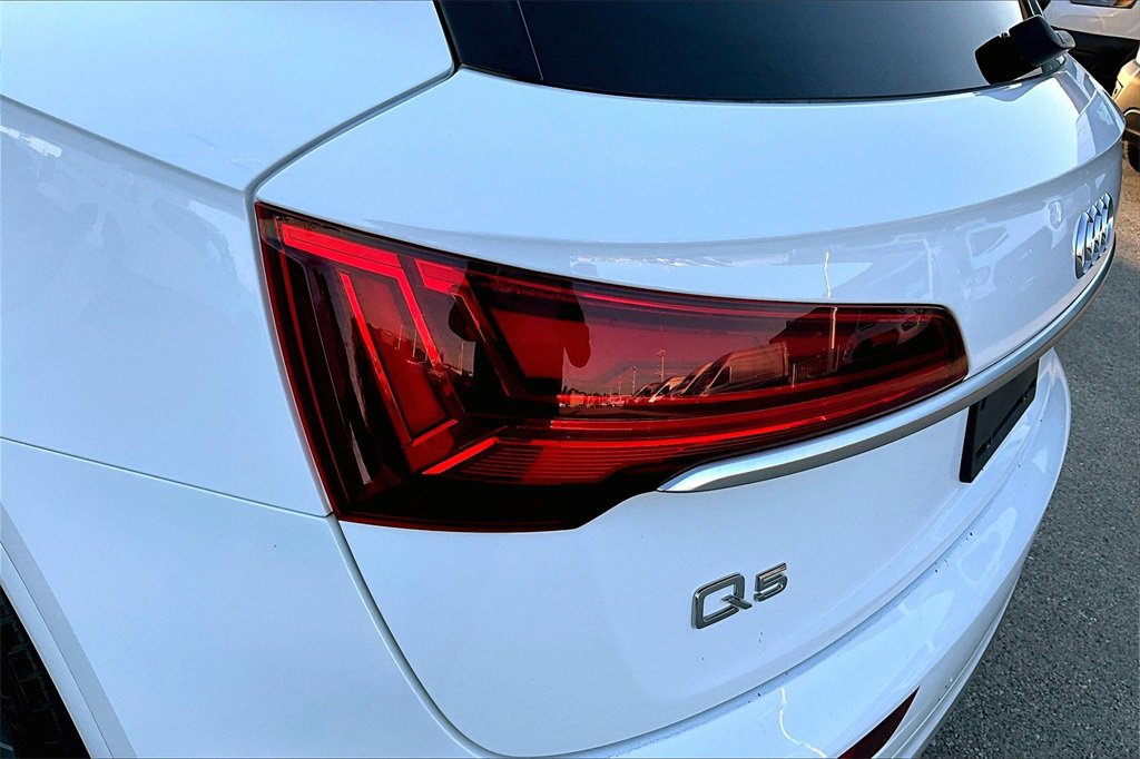 Used 2022 Audi Q5 2.0T Premium Plus image 29
