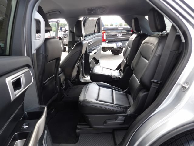 Certified 2023 Ford Explorer XLT w/ Equipment Group 202A RWD image 25