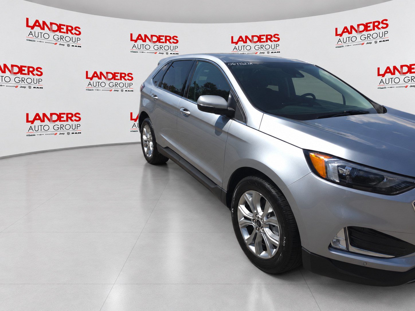 Certified 2024 Ford Edge Titanium AWD/4WD image 3