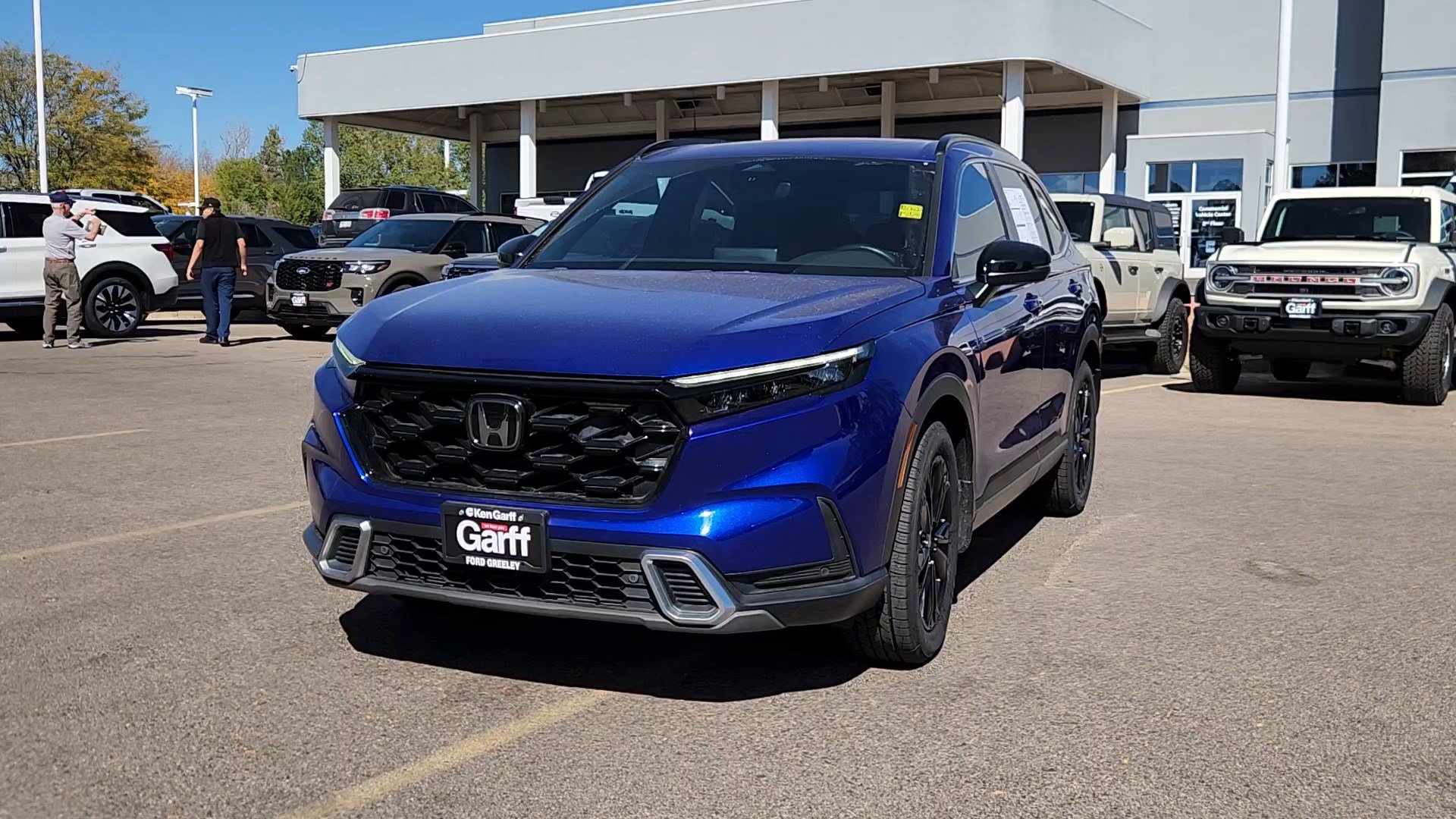 Used 2023 Honda CR-V Sport Touring image 4