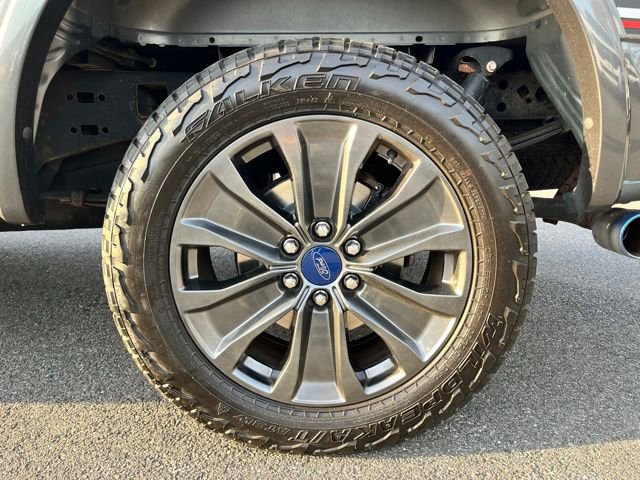 Certified 2018 Ford F150 Lariat w/ Equipment Group 502A Luxury AWD/4WD image 18