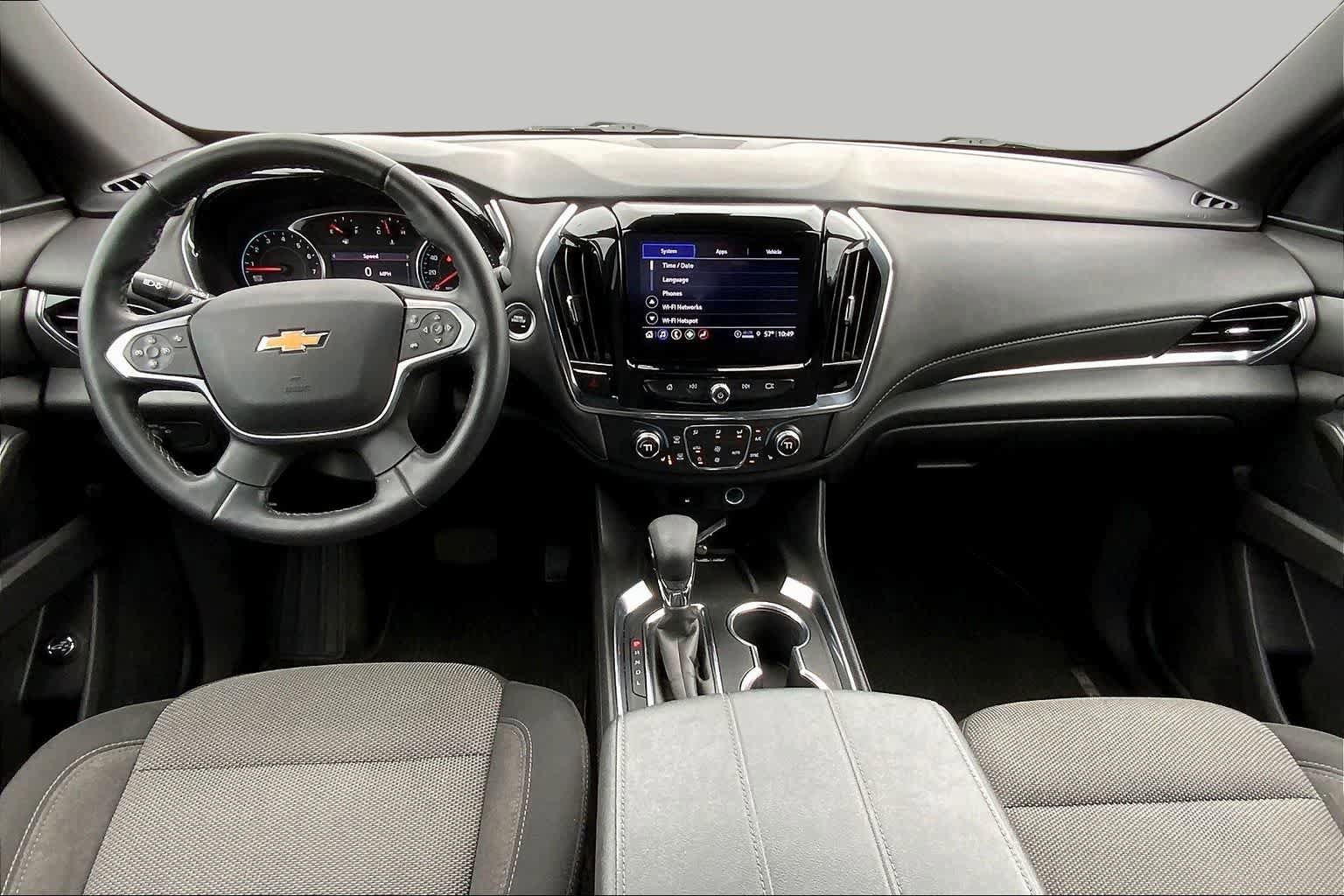 Used 2023 Chevrolet Traverse LT w/ Rear Camera Mirror Package AWD/4WD image 15