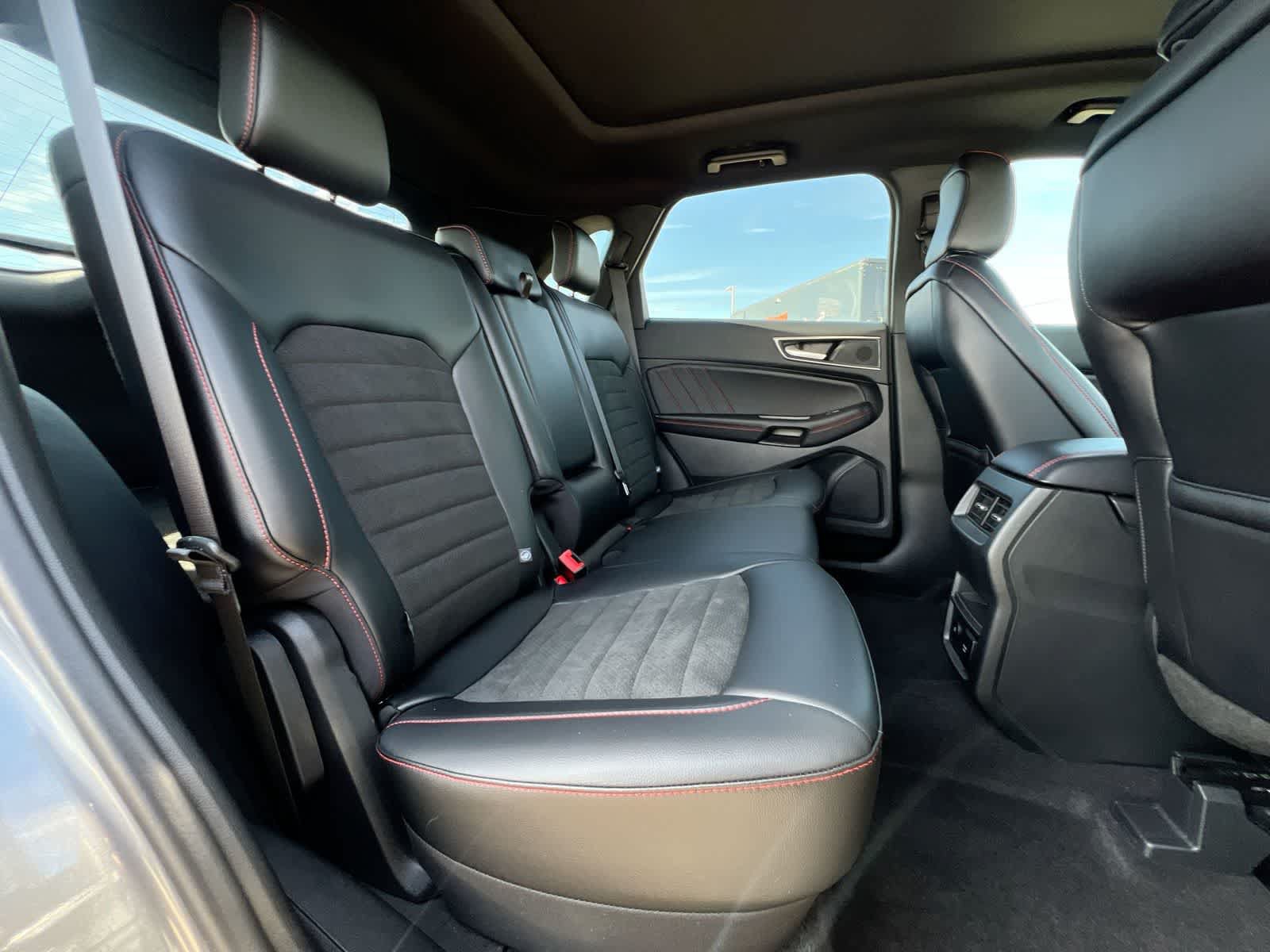 Certified 2024 Ford Edge ST-Line AWD/4WD image 20